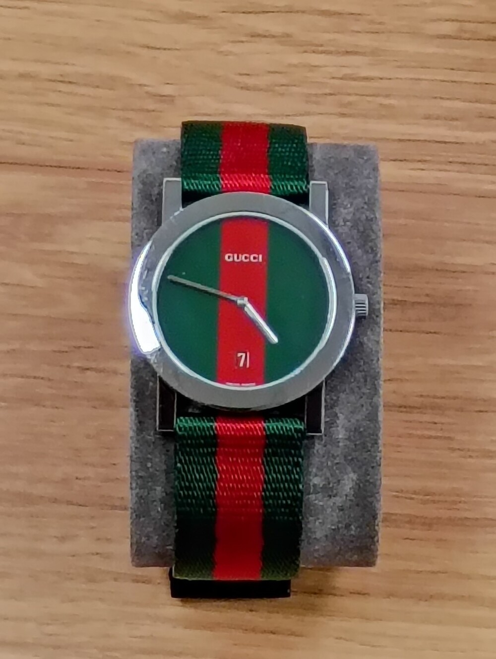 Gucci 5200M Sherry Line Quartz Men's Watch #2454 [Near MINT w/ Box]